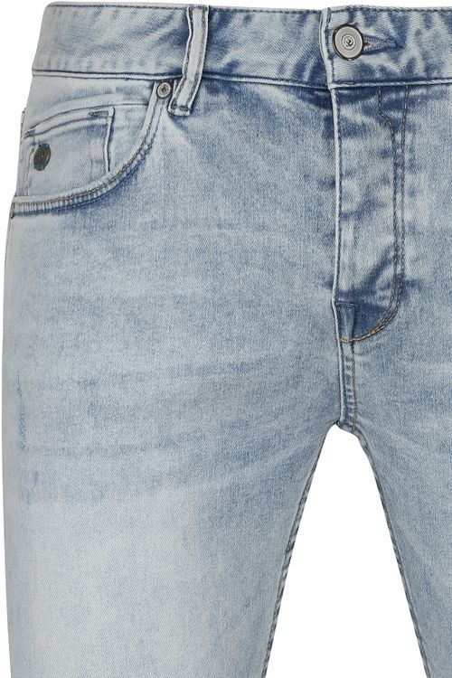 Product / Detail