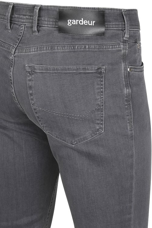 Product / Detail
