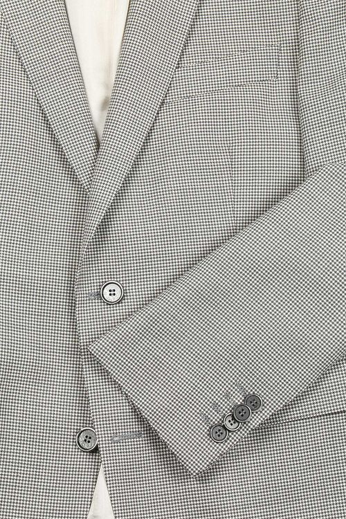 Product / Detail