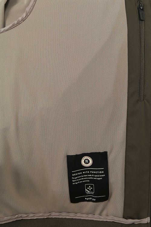 Product / Detail