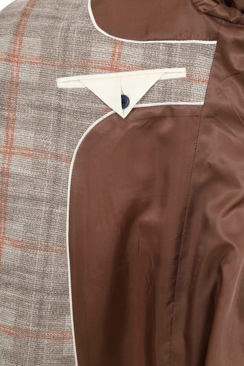 Product / Detail