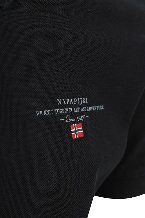 Product / Detail