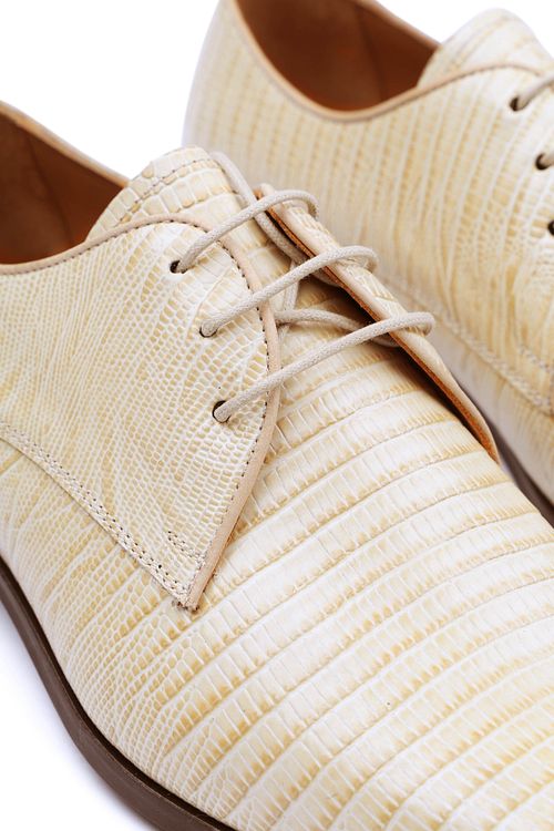 Product / Detail