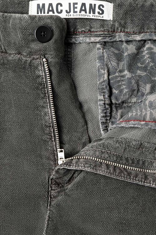 Product / Detail