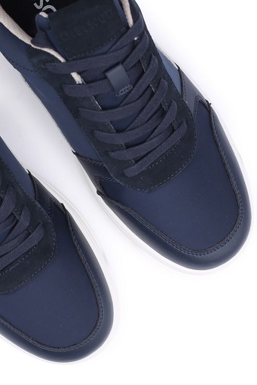 Product / Detail