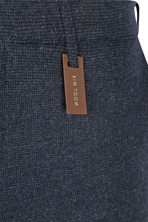Product / Detail