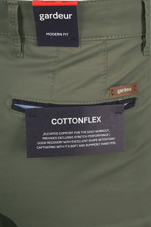 Product / Detail