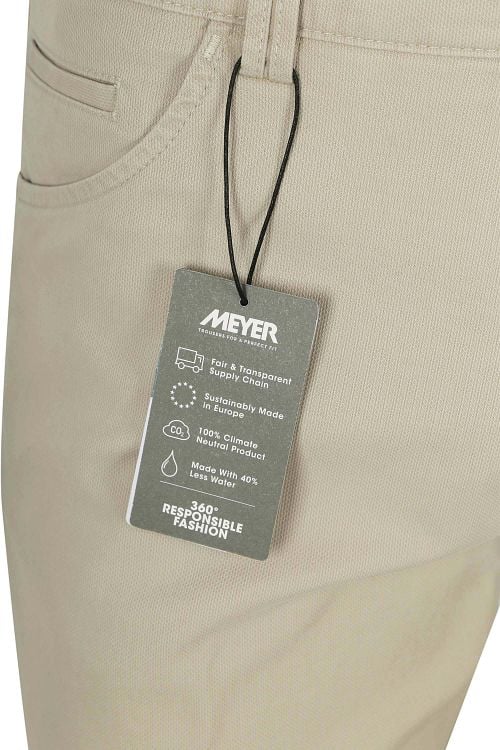 Product / Detail