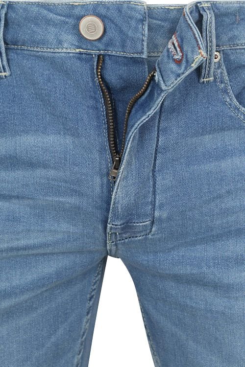 Product / Detail