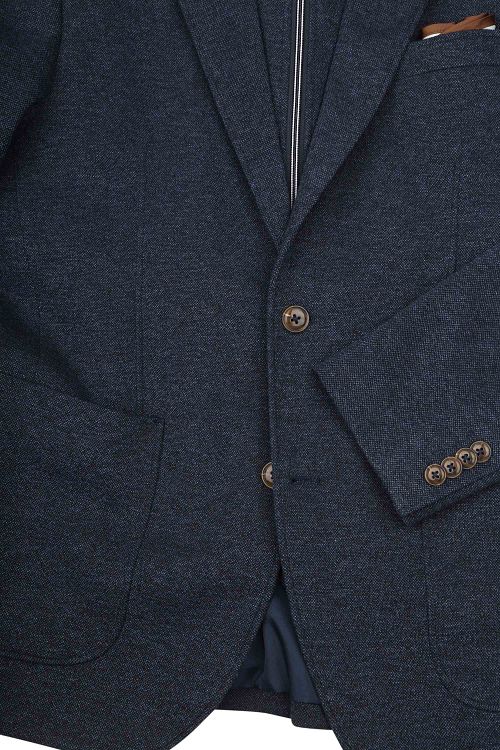 Product / Detail