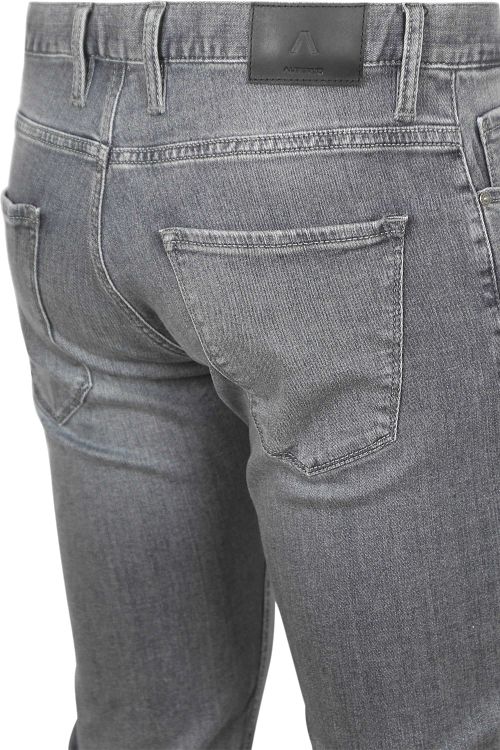 Product / Detail