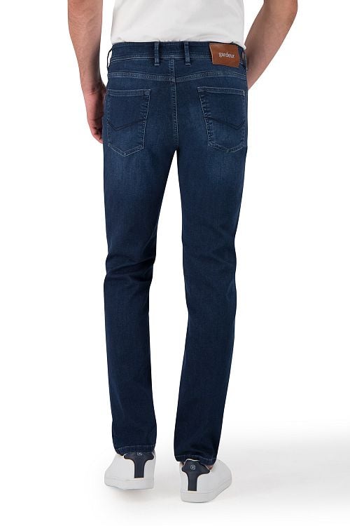 Gardeur Bradley Hose Stone Blau Model / Achterkant