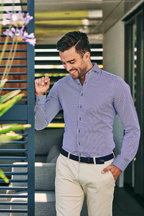 Geweven Riem Donkerblauw Model / Voorkant met Emiel