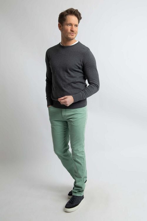 Steppin' Out Broek 5-pocket Johnson Sage Model / Voorkant