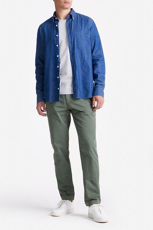 King Essentials The Tommy Denim Chemise Chambray Bleu Model / Voorkant