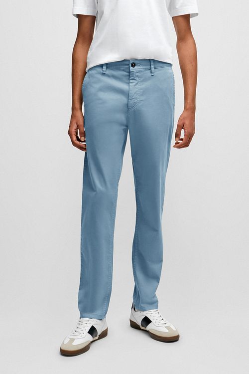 BOSS Satin Chino Light Blue Model / Voorkant
