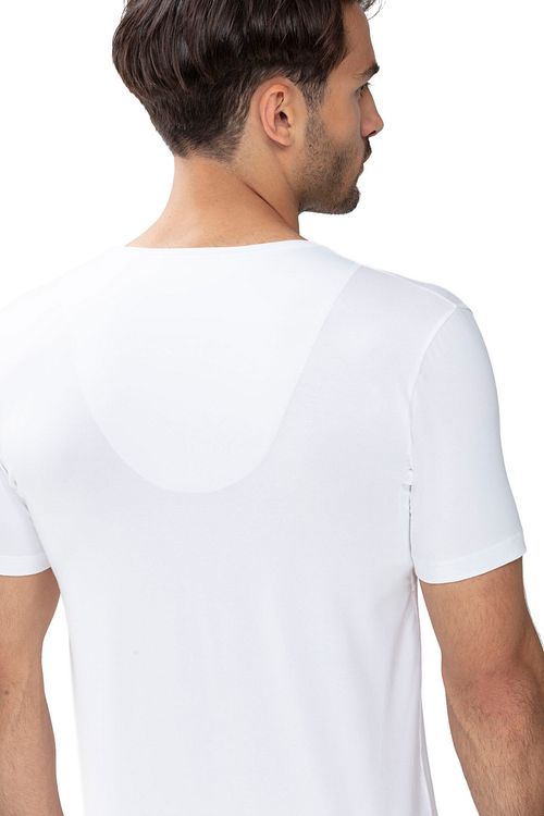 Mey Dry Cotton V-neck T-shirt White Model / Detail