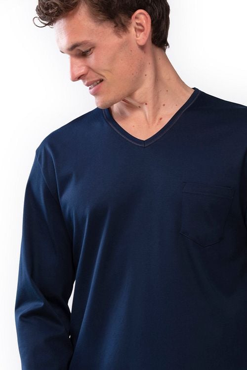 Mey Nachtwäsche Lang Blau Model / Detail