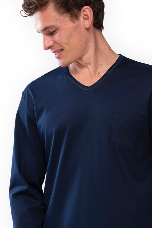 Mey Nightwear Long Blue Model / Detail