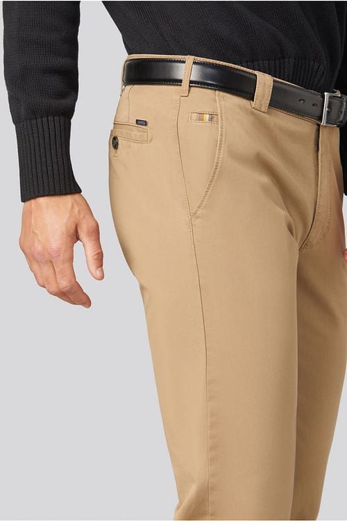 Meyer Hose Roma Camel Model / Detail