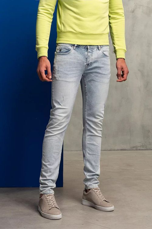 Model / Voorkant