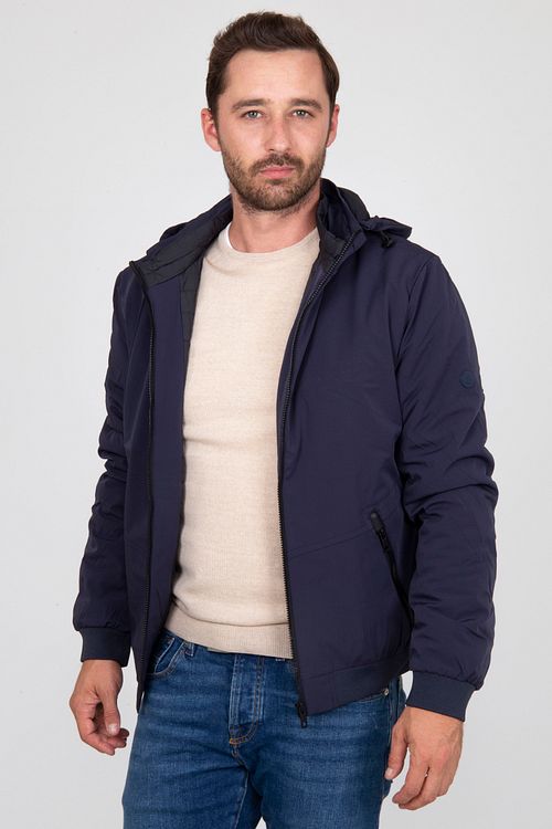 Model / Voorkant met Emiel