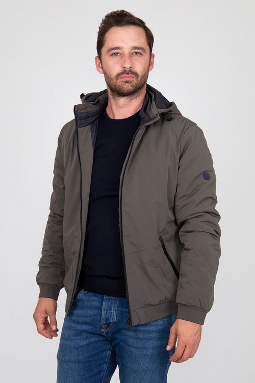 Model / Voorkant met Emiel
