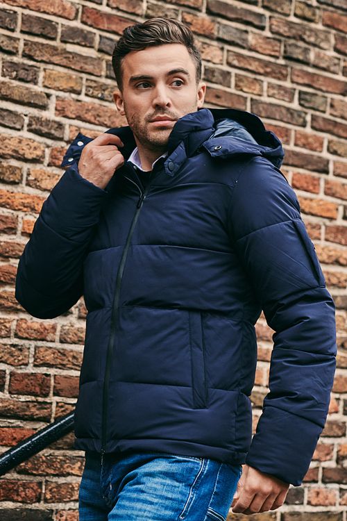 Model / Voorkant met Bram