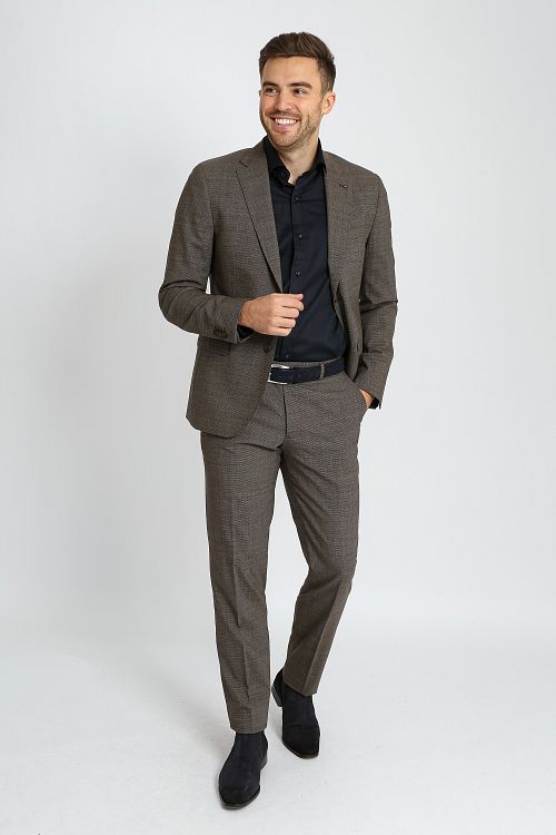 Model / Voorkant met Bram