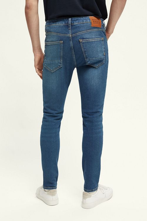 Model / Achterkant