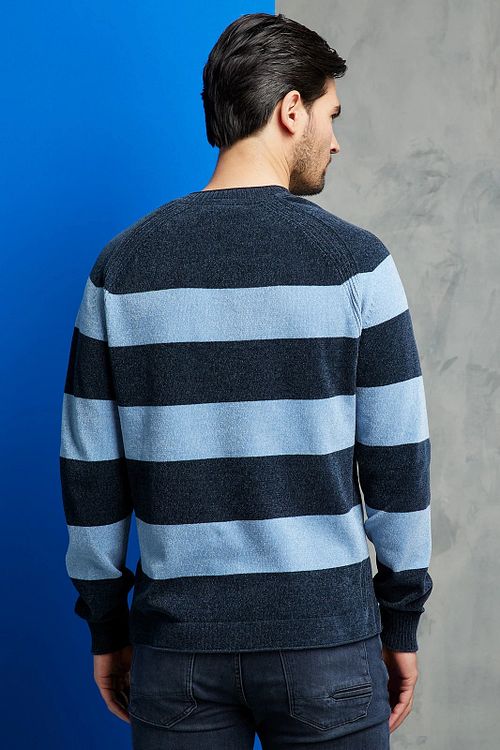 Model / Achterkant