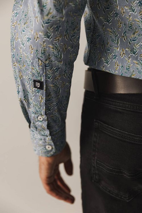 Model / Detail