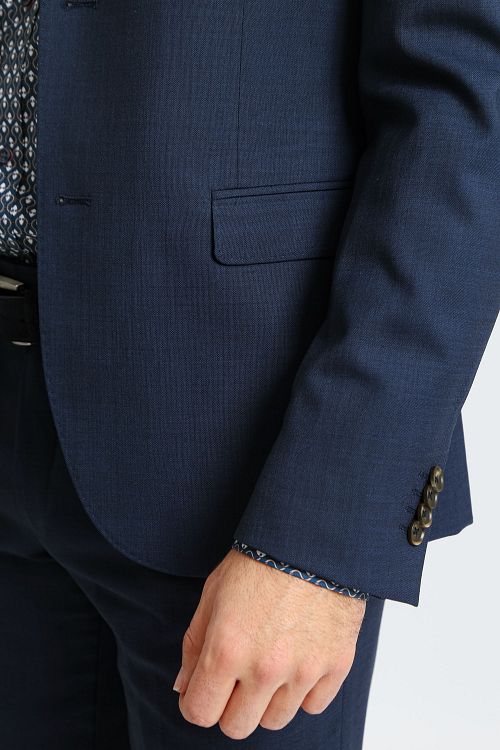 Model / Detail
