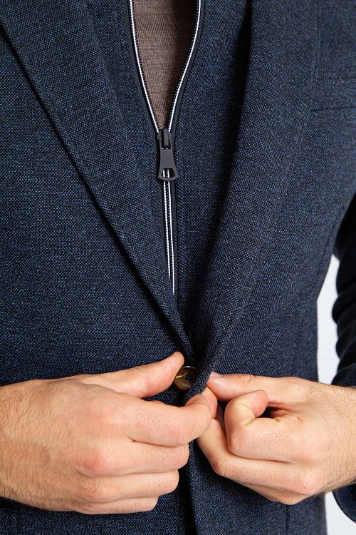 Model / Detail