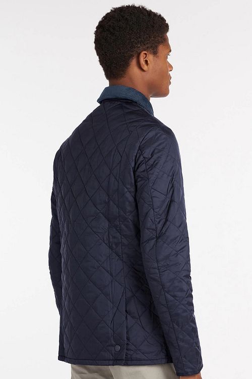Model / Zijkant