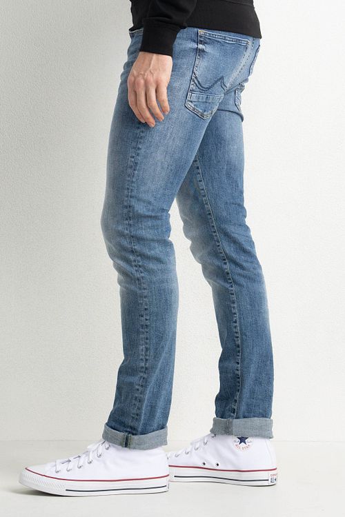 Model / Zijkant