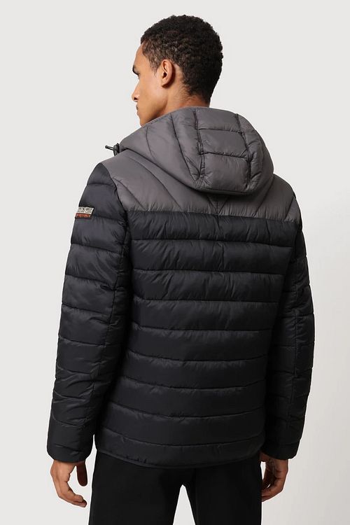 Napapijri Jacke Aerons CB Schwarz Model / Achterkant