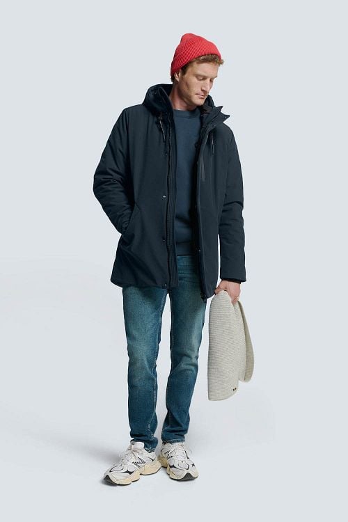 No Excess Jacket Dark Blue Model / Voorkant