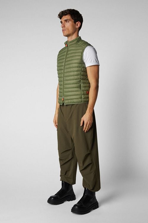 Save The Duck Bodywarmer Adam Olive Green Model / Zijkant