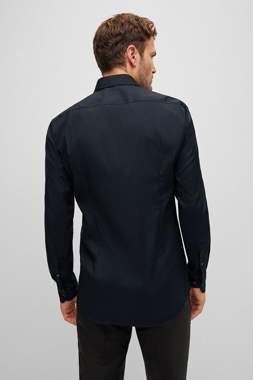 BOSS Hank Schwarz Hemd Model / Achterkant