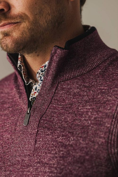 State Of Art Half Zip Pullover Rot Model / Detail