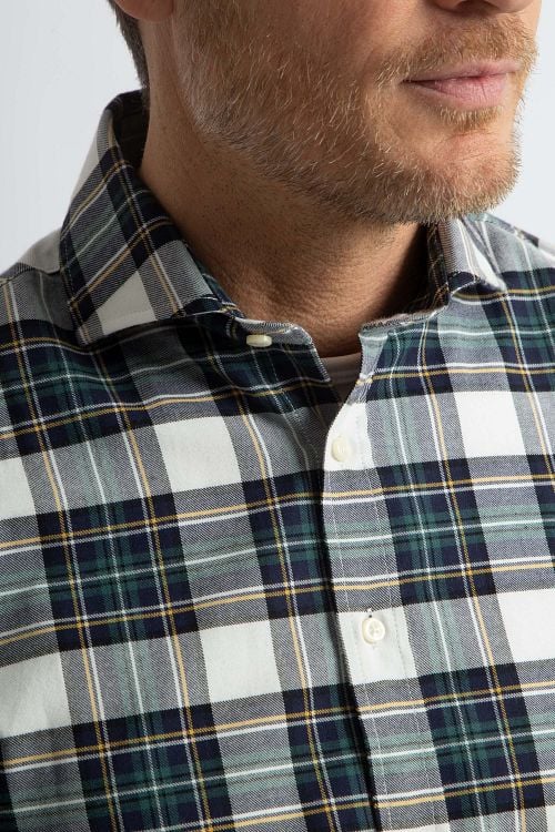 Steppin' Out Flanel Shirt Checks Black Green Model / Detail