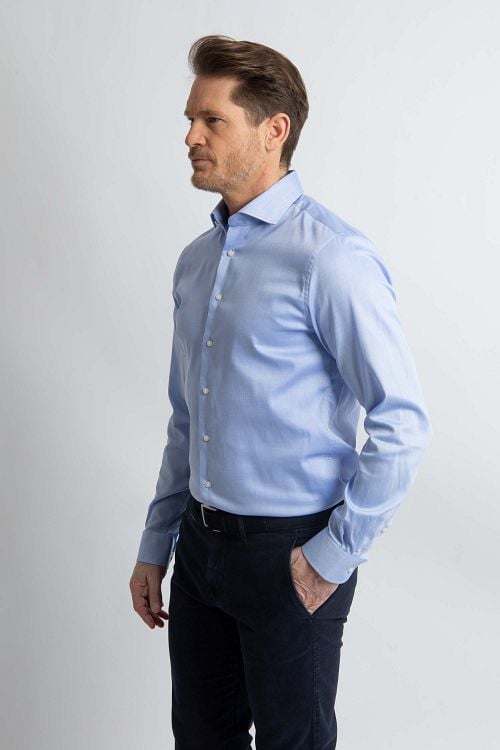 Steppin' Out Overhemd Slim-Fit Dobby Lichtblauw Model / Voorkant