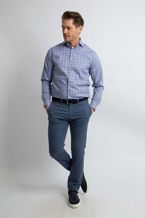 Steppin' Out Shirt Checks Blue Model / Voorkant