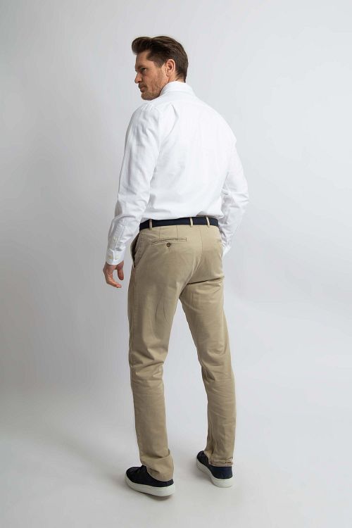 Steppin' Out Shirt Oxford White Model / Achterkant