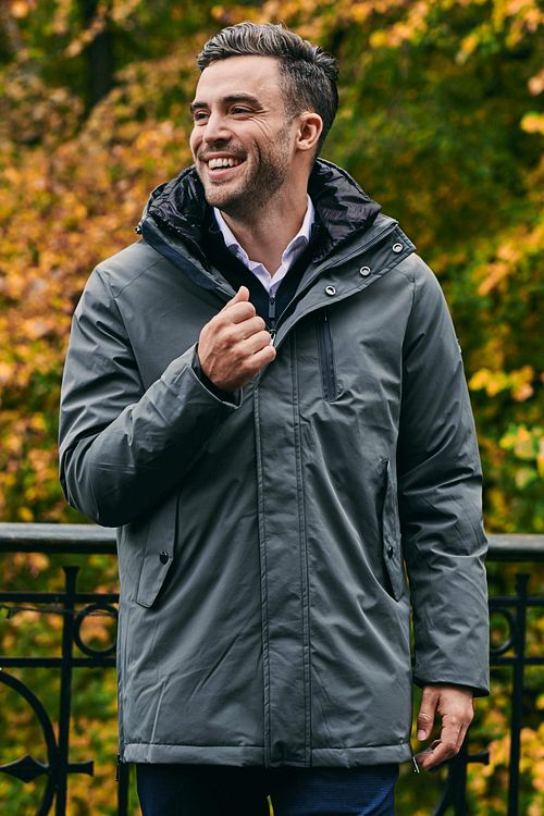 Suitable Baz Winterjas Donkergroen Model / Voorkant met Bram