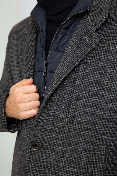 Suitable Caleb Coat Wool Herringbone Gray Model / Detail