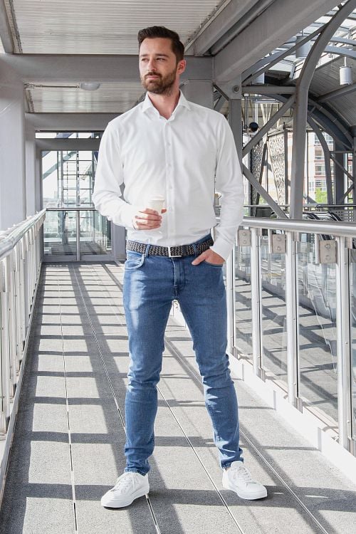 Suitable Hume Jeans Mid Blue Model / Voorkant