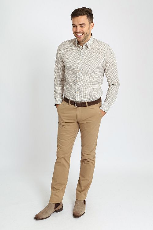 Suitable Shirt Print Beige Model / Voorkant