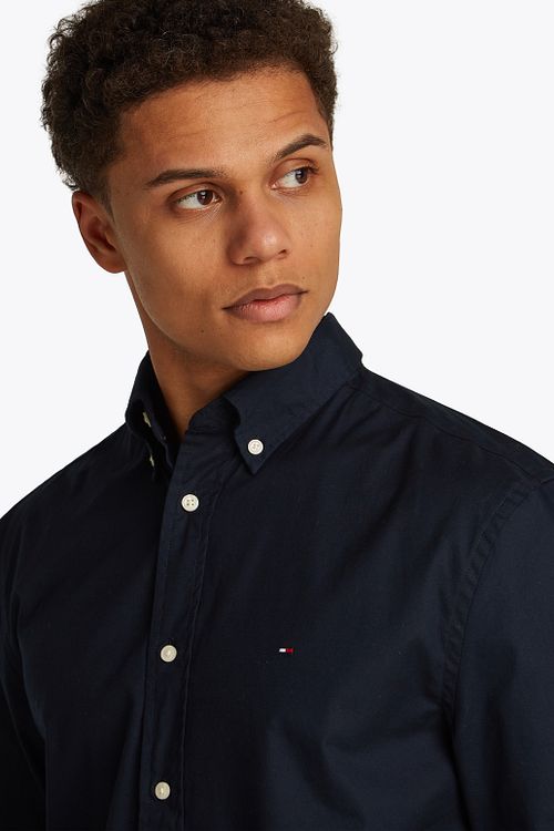 Tommy Hilfiger Poplin Hemd Flex Navy Model / Detail